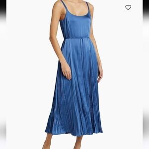 VINCE. NWOT CRUSHED SATIN PLEATED DRESS SZ XS